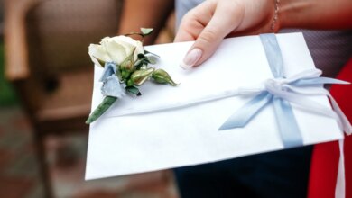 أنت مدعو لكن الحساب عليك.. هل يجب الاعتذار عن المناسبات المكلفة؟ | أسلوب حياة