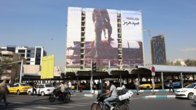 إيران مباشر.. اشتعال ناقلتي نفط بهرمز وواشنطن تتحدث عن عبور جلّ السفن دون إصابات
