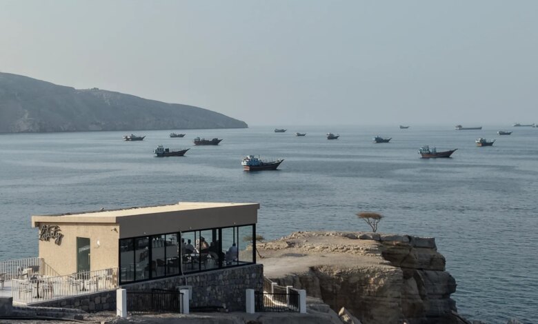 إيران مباشر.. طهران تتوعد بإفشال الحصار وترمب يؤكد عودة شحنات النفط لهرمز