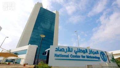 الأرصاد تطلق الإنذار الأحمر في مكة والجموم بسبب الرياح والصواعق والأمطار حتى التاسعة مساءً