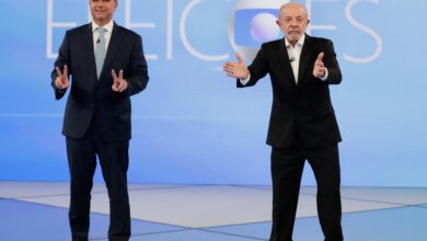 البرازيل.. مناظرة أخيرة بين لولا وبولسونارو بإهانات أقل وقضايا أكثر | أخبار