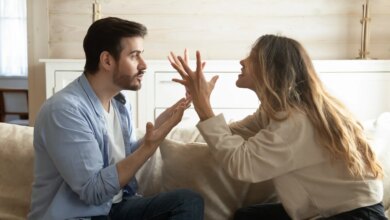 الحب وحده لا يكفي.. صفات لا يفضلها الرجل في شريكة الحياة | أسرة