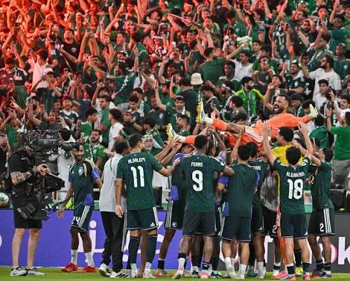 الصقور الخضر يخطفون كأس الخليج 27