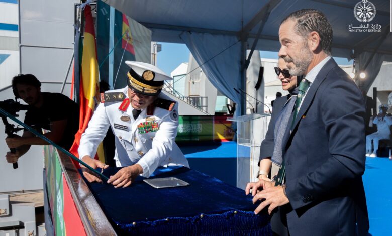 القوات البحرية الملكية السعودية تُعوّم سفينة «جلالة الملك نيوم» ضمن مشروع السروات