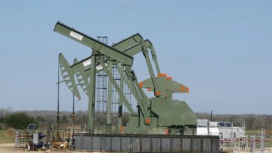 النفط يصعد 2% بعد إعلان الحوثيين استهداف مصفاة سعودية | اقتصاد