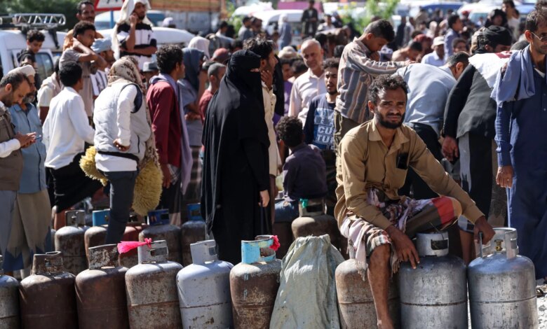 اليمن مباشر.. قوات الحكومة تعلن مقتل نحو 100 حوثي في تعز والتحالف يعترض هجومين على الرياض | أخبار