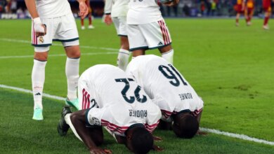 بالفيديو.. سجدة "المسلمَين" روديغر وكوناتي بعد هدف مدريد القاتل في مرمى روما | رياضة