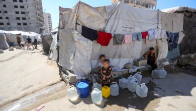 بين البرد والسيول.. معاناة النازحين تتجدد مع اقتراب الشتاء في غزة | سياسة