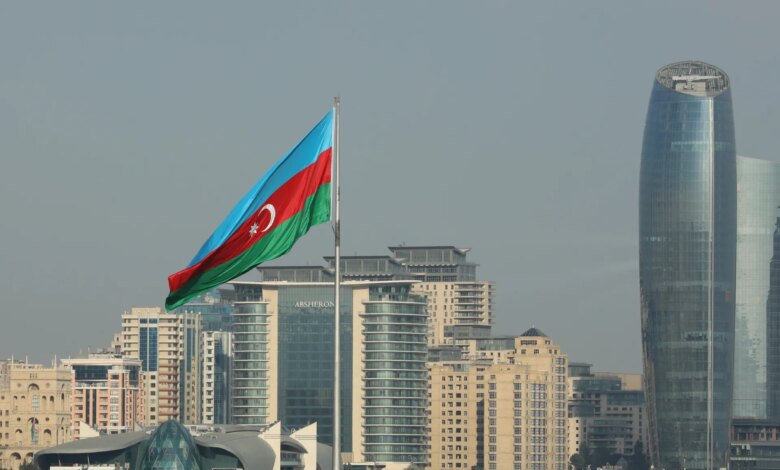 بين الحجاب وإسرائيل وإيران..كيف تشكلت معادلة الدين والدولة بأذربيجان؟ | أخبار