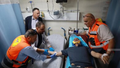 طاردوه وضربوه بأعقاب البنادق.. قصة اعتداء المستوطنين على مصور "الفرنسية" | أخبار