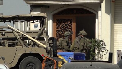فلسطين مباشر.. الاحتلال يحاصر الخليل وقرى بالضفة ويهجّر 2200 فلسطيني | أخبار