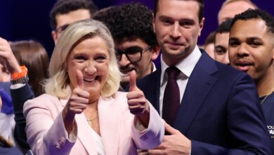 لوبان تدشن حملتها للرئاسيات الفرنسية بإعلان تمسّكها بجوردان بارديلا | أخبار