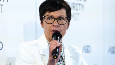 مسؤولة أوروبية: قمع المثليين والمعارضة والإعلام يُبعد تركيا عن الانضمام إلى الاتحاد الأوروبي | أخبار