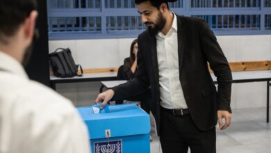 مشاهد من انتخابات الكنيست.. تقارب بلا حسم وصعود لافت للأحزاب العربية | أخبار