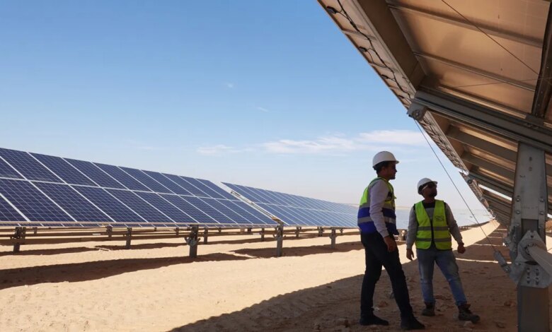 مصر توقع اتفاقا مبدئيا لتمويل مشروع طاقة شمسية بقيمة 650 مليون دولار | اقتصاد