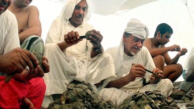 من أهازيج الغوص إلى أغاني الفراق.. كيف روى أهل الخليج حكاياتهم مع البحر؟ | ثقافة