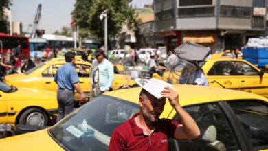مهاجرون وسائقو سيارة أجرة.. تدني الأجور بإيران يدفع الأطباء لإغلاق عياداتهم | اقتصاد