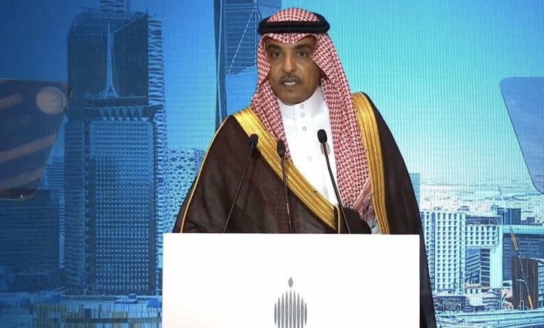 وزير الإعلام : أجهزة الدولة رفعت جاهزيتها ويتم التنسيق لضمان الاستجابة لأي طارئ